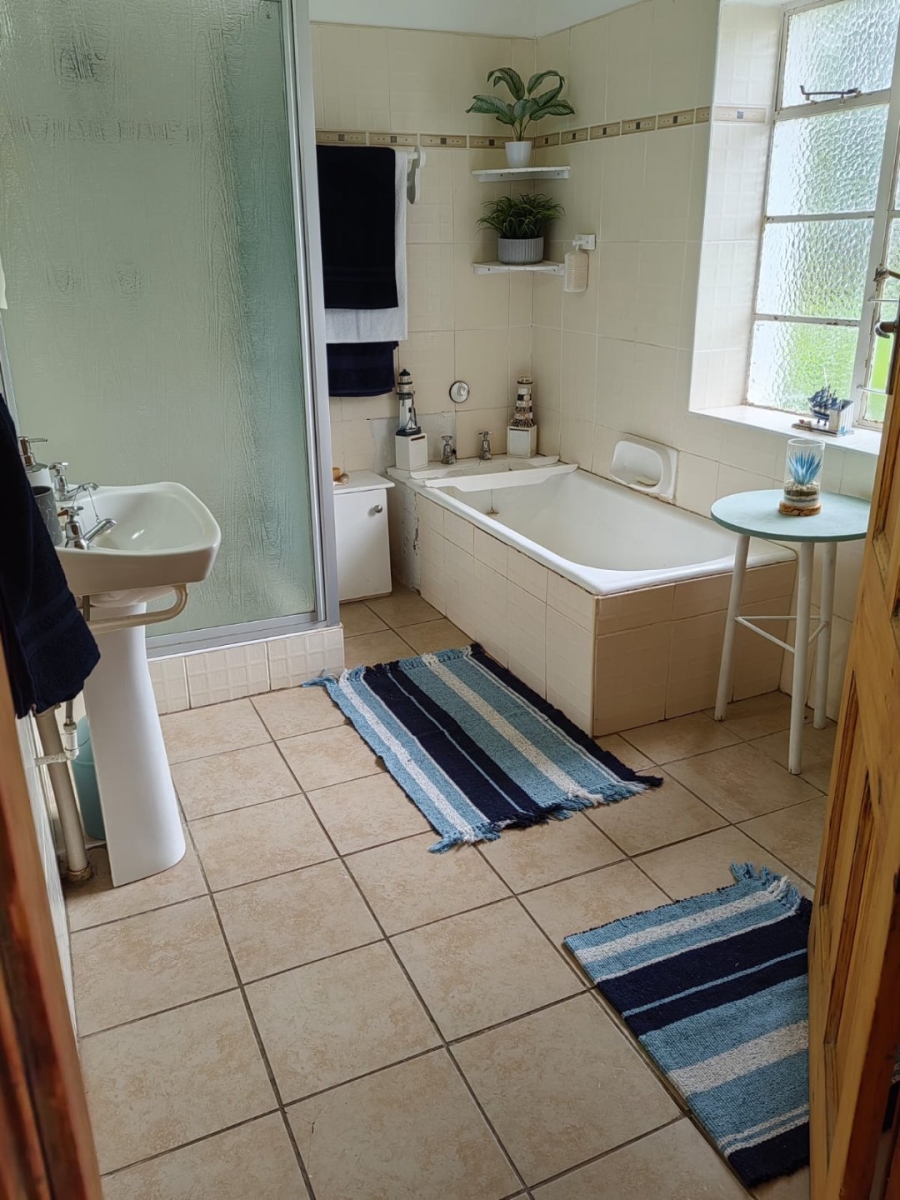 9 Bedroom Property for Sale in Lady Grey Eastern Cape